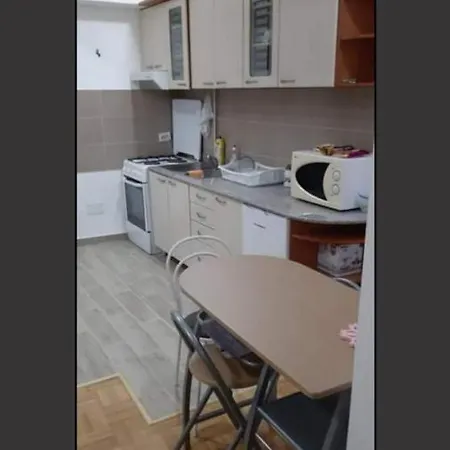 East Gate Apartment *